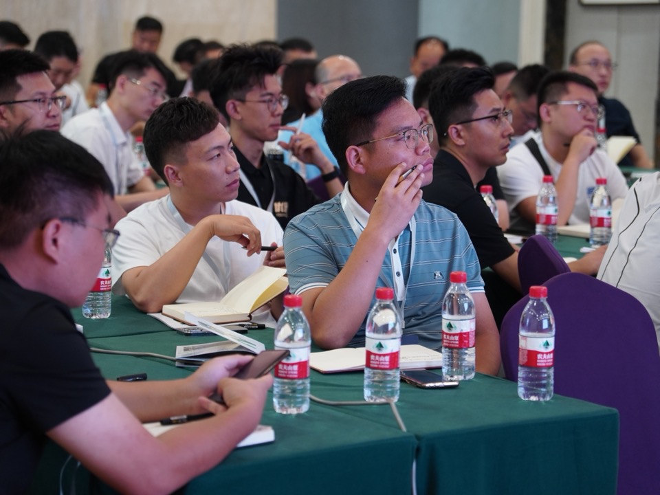 优研教育校区团队教研培训与经验交流